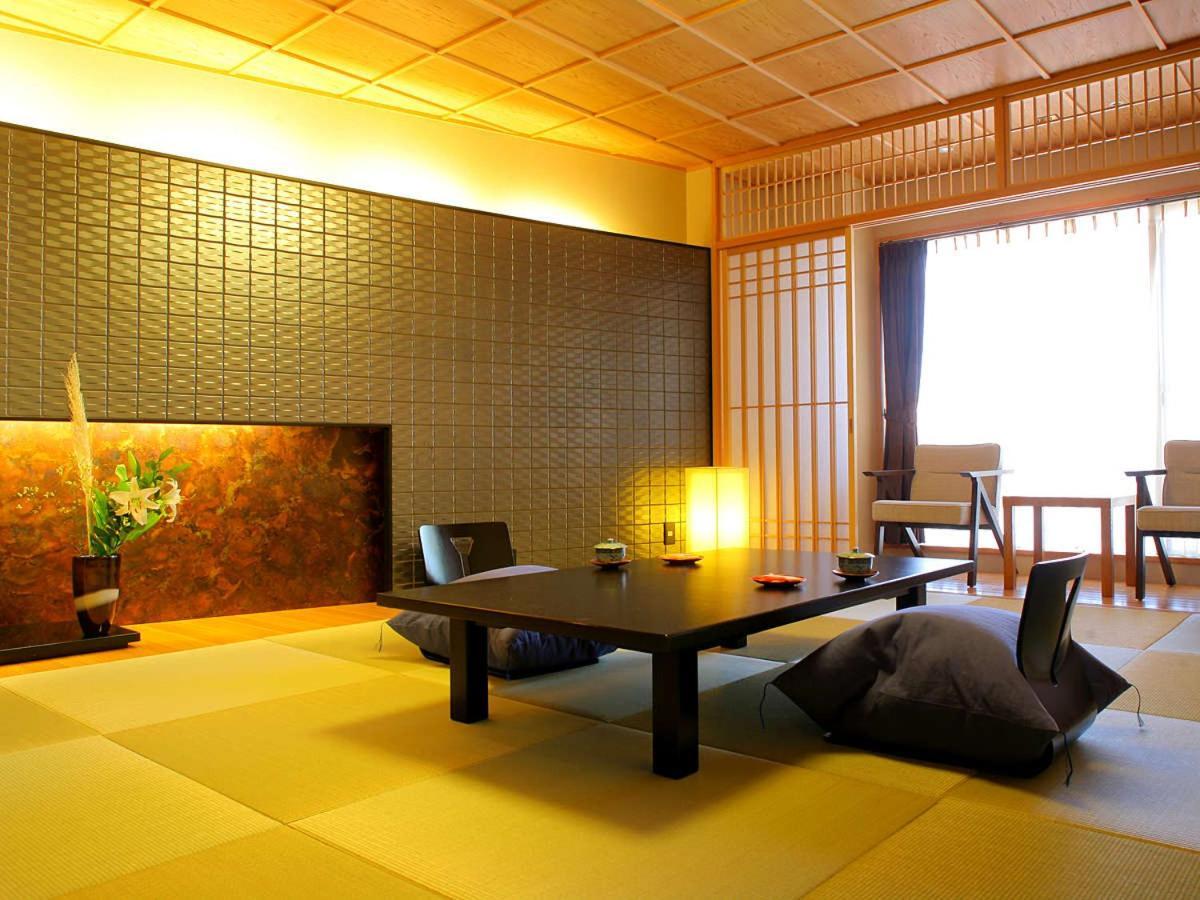 Notoya Hotel Komatsu  Eksteriør billede